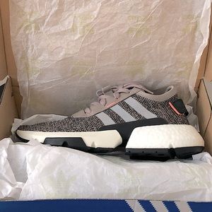 Adidas PODS Women’s Sz 9.5 in original boxing. NEVER WORN
